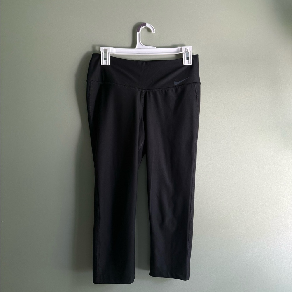Nike Black Cropped Leggings